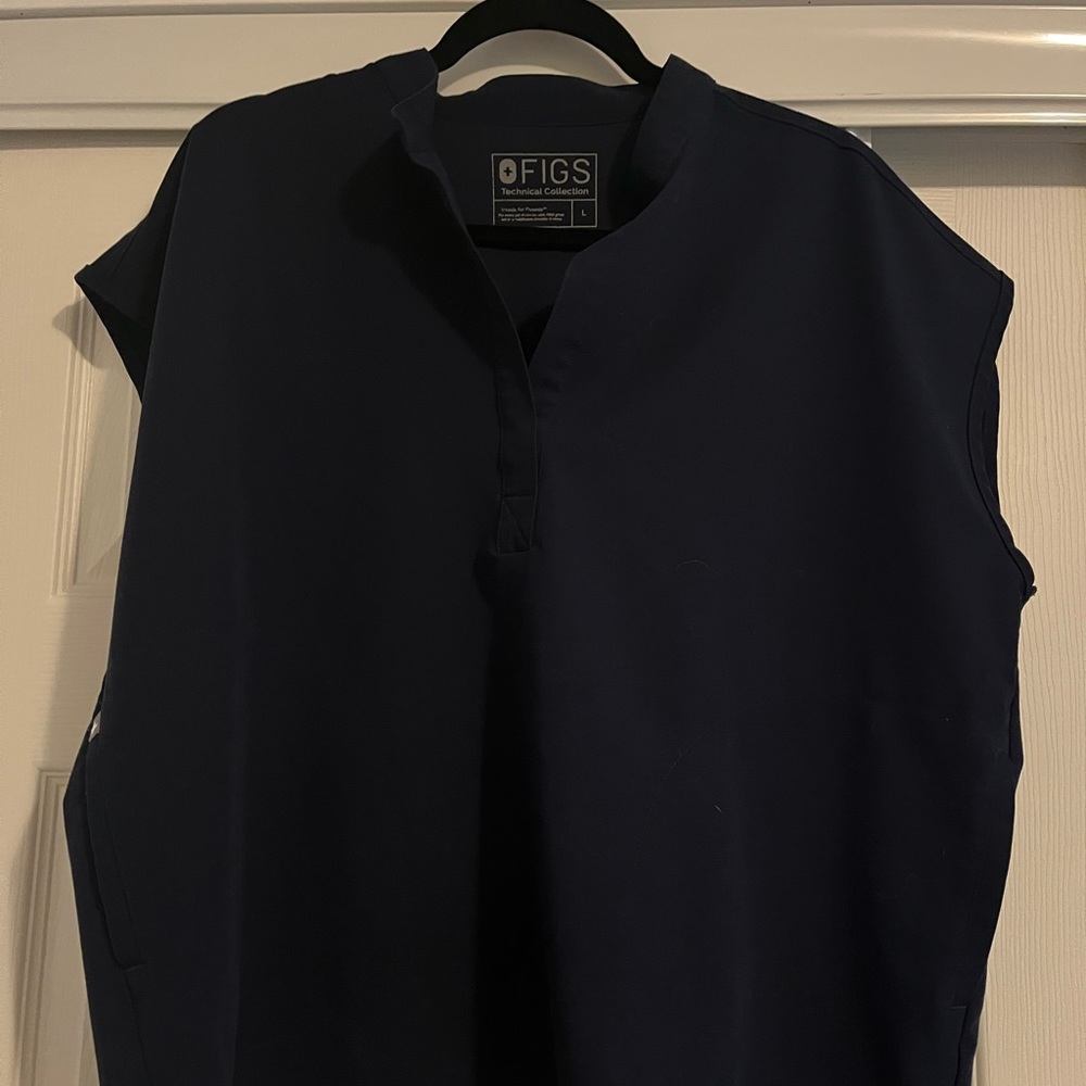 Navy rafaela figs top, large